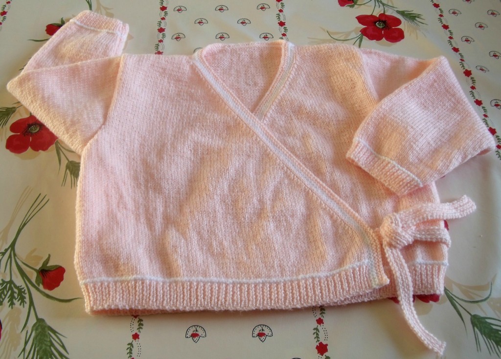 patron tricot gratuit layette