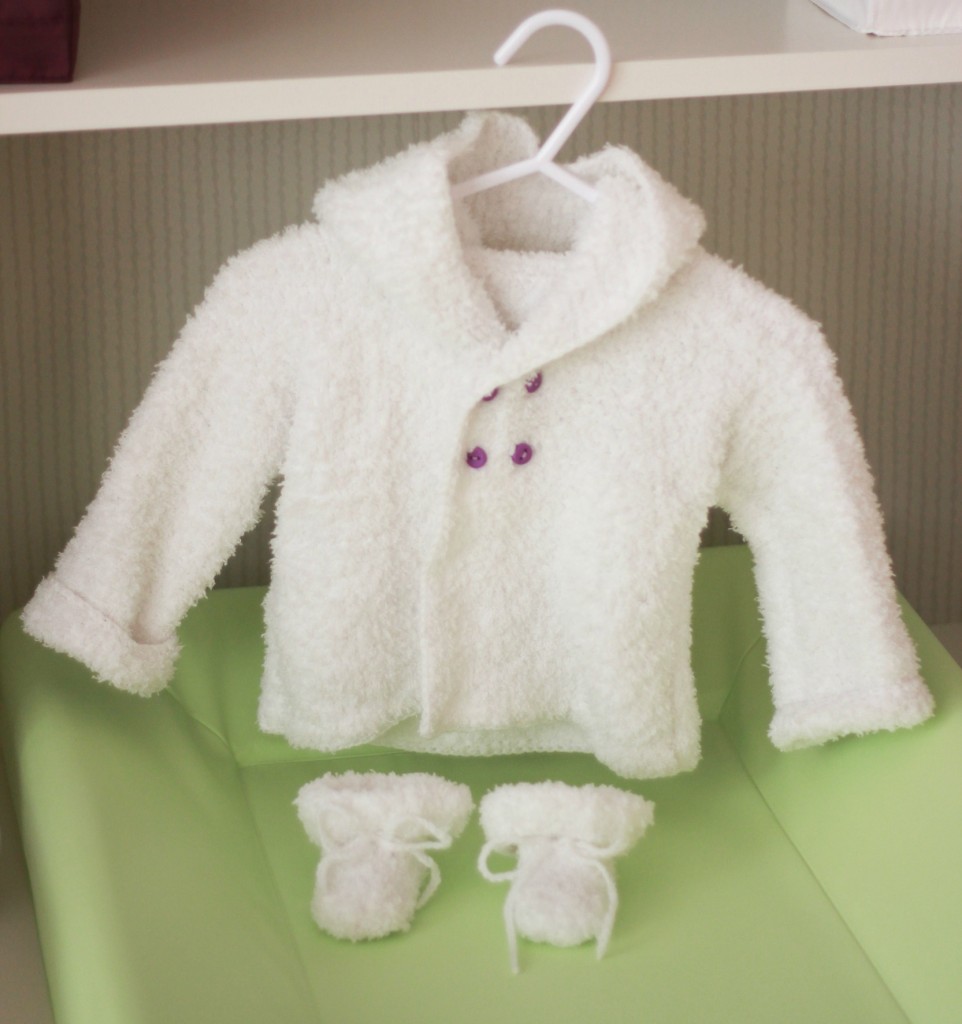 patron tricot gratuit layette