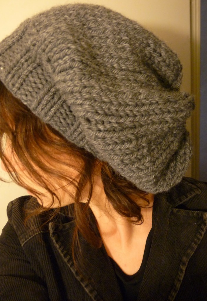 patron tricot bonnet slouch