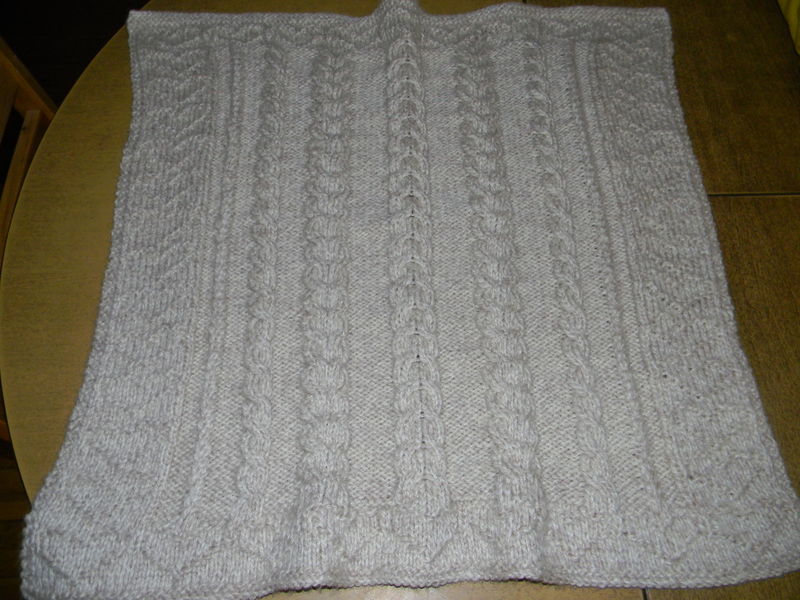 patron tricot couverture bapteme