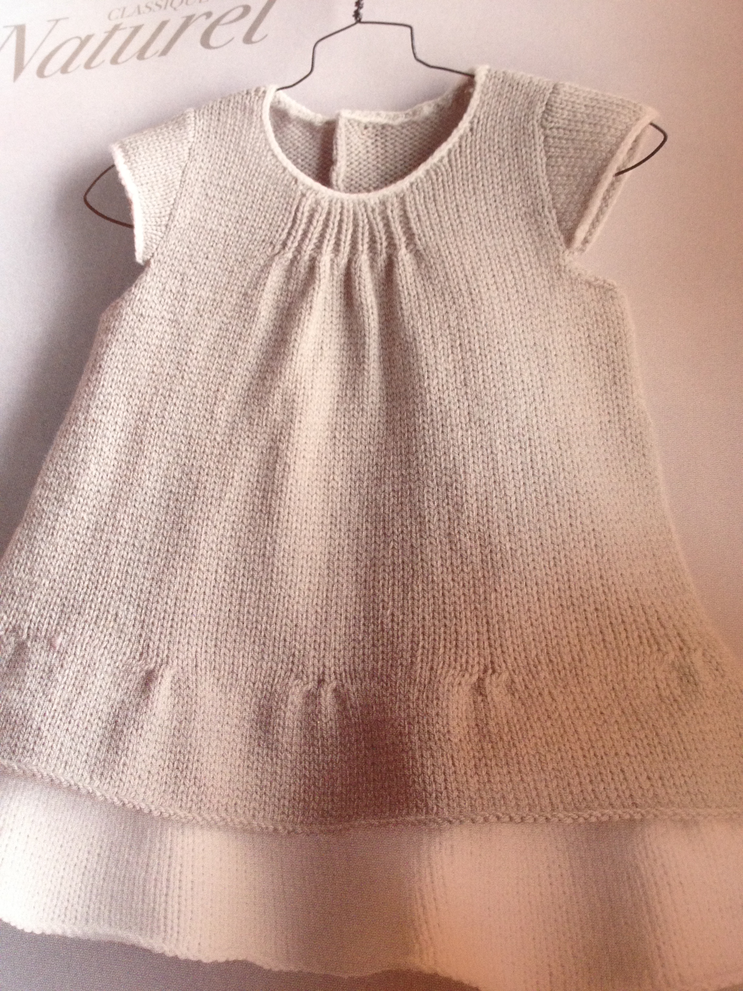 patron tricot robe fille gratuit